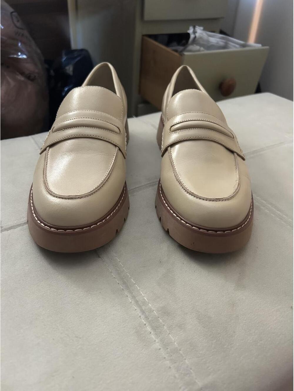 Sanctuary Cream leather loafers with brown sole size 9
